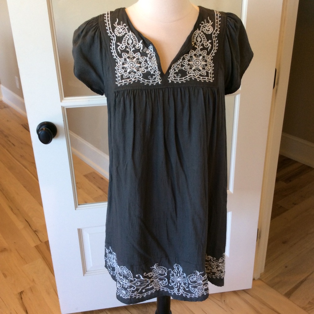 One Clothing gray embroidered dress tunic like S - Picture 2 of 3